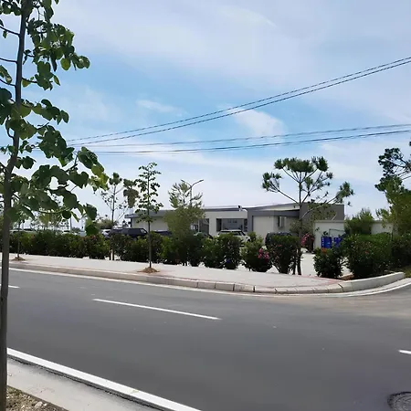 Delight Golem (Tirana)